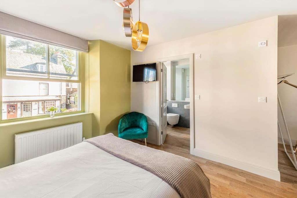 Shamrock, Bowness On Windermere, Superb One Bedroom Apartment With Private Parking Екстер'єр фото