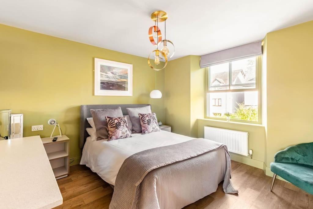 Shamrock, Bowness On Windermere, Superb One Bedroom Apartment With Private Parking Екстер'єр фото